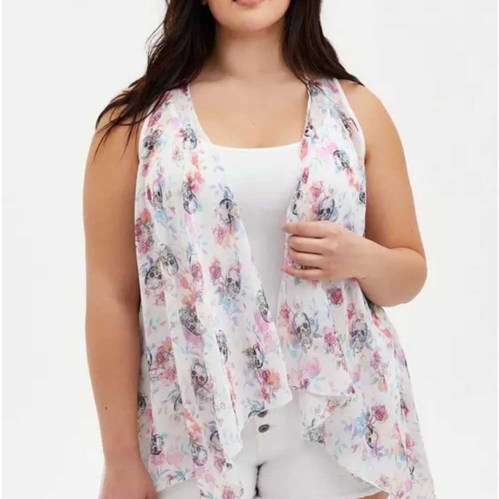 Torrid 1x Chiffon Lace Floral Skull Vest